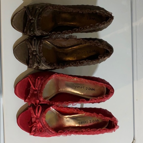 Ruffle chocolate brown heel ! - Picture 3 of 14